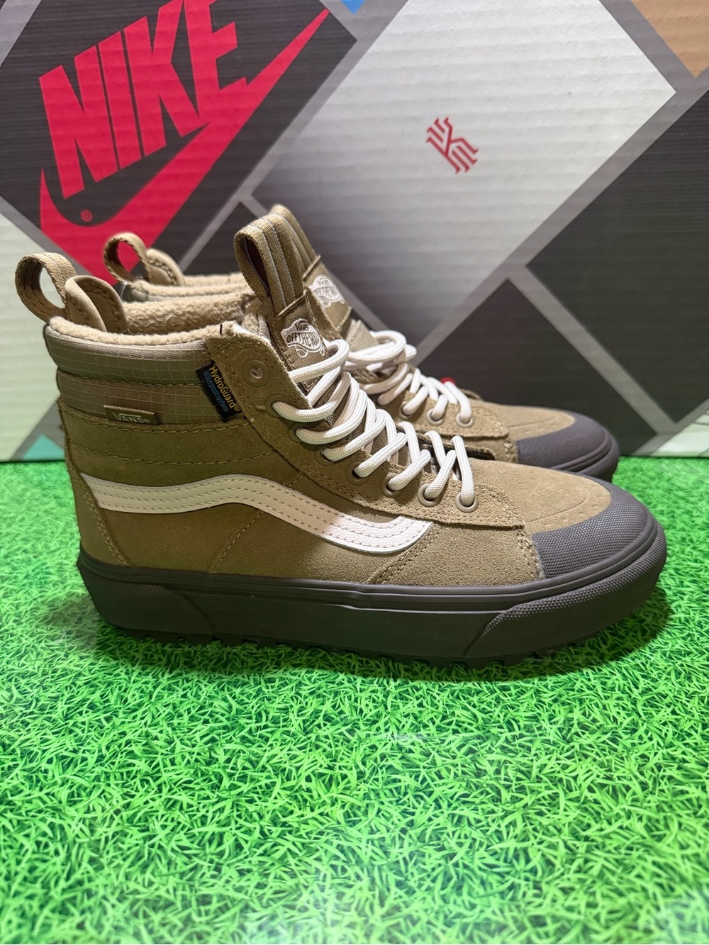 VANS Sk8-Hi Waterproof MTE Boots Olive Drab Green Brown Hiking Women’s Size 6.5